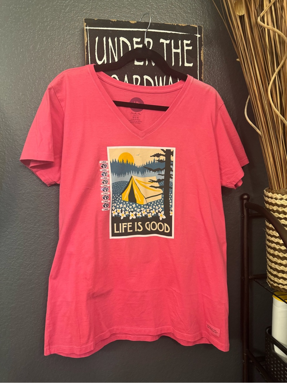 Life Is Good Pink Graphic V-Neck Tee. New! Large!